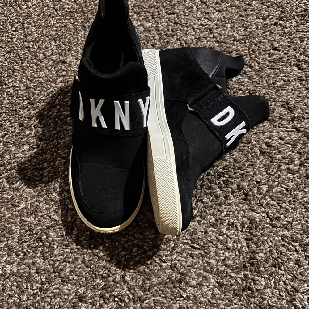 DKNY Women’s Black and White Slip-On Sneakers